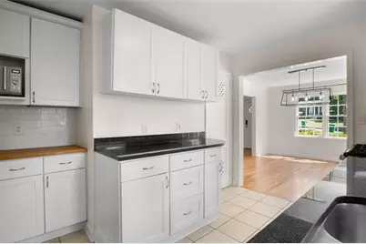 1660 Bristol Drive NE, Atlanta, GA 30329 - Photo 9