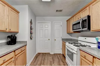 619 Landing Way, Loganville, GA 30052 - Photo 17