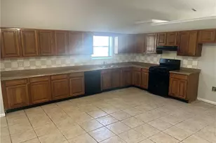 7049 Crestwood Pl, Lithonia, GA 30058 - Photo 5