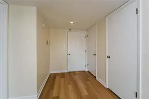 475 Mount Vernon Hwy NE, Sandy Springs, GA 30328 - Photo 5