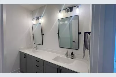 200 Chestnut Circle, Atlanta, GA 30342 - Photo 15