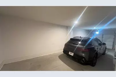 200 Chestnut Circle, Atlanta, GA 30342 - Photo 23