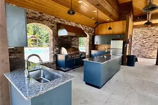 2166 Derbyshire Dr SW, Marietta, GA 30064 - Photo 51