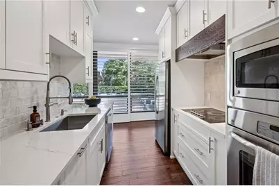 2575 Peachtree Road NE #5G, Atlanta, GA 30305 - Photo 15