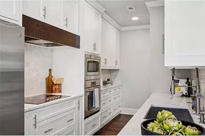 2575 Peachtree Road NE #5G, Atlanta, GA 30305 - Photo 11