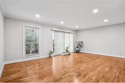 6851 Roswell Road #F32, Atlanta, GA 30328 - Photo 9