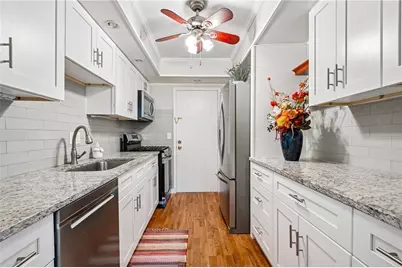 6851 Roswell Road #F32, Atlanta, GA 30328 - Photo 13