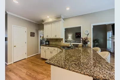 1739 Praters Point, Dacula, GA 30019 - Photo 9