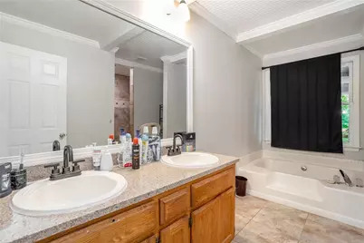 1534 Oakhill Drive, Auburn, GA 30011 - Photo 13