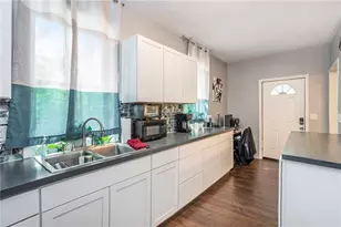 1534 Oakhill Dr, Auburn, GA 30011 - Photo 9