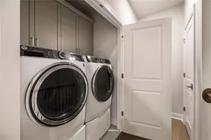 220 Briscoe Wy, Alpharetta, GA 30009 - Photo 25