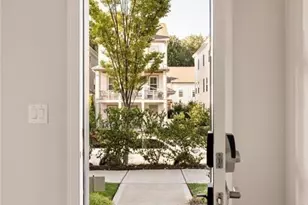 220 Briscoe Wy, Alpharetta, GA 30009 - Photo 35