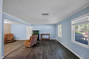 6867 Laurel Wood Dr, Douglasville, GA 30135 - Photo 9