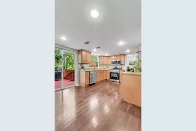 500 Barrington Drive W, Roswell, GA 30076 - Photo 5