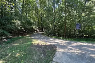 500 Barrington Dr W, Roswell, GA 30076 - Photo 43