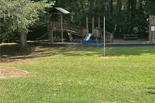 500 Barrington Dr W, Roswell, GA 30076 - Photo 39