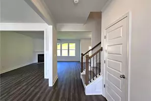 7313 Yewtree Dr, Flowery Branch, GA 30542 - Photo 5