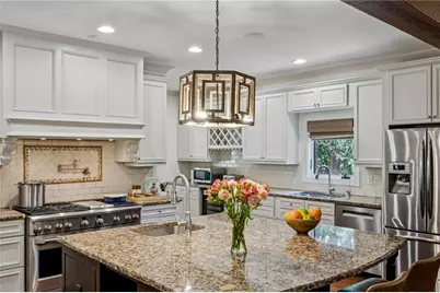 279 Lakeview Avenue NE, Atlanta, GA 30305 - Photo 11