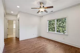 279 Lakeview Ave NE, Atlanta, GA 30305 - Photo 29