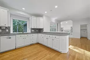 13540 Providence Lake Dr, Milton, GA 30004 - Photo 17