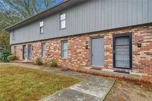 1071 Oakland Ave SE, Conyers, GA 30012 - Photo 11