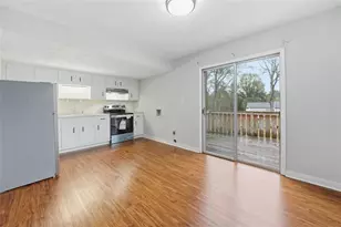 1071 Oakland Ave SE, Conyers, GA 30012 - Photo 17