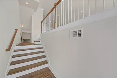 860 Stonehill Lane, Atlanta, GA 30324 - Photo 3