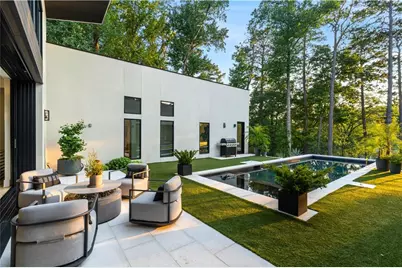 1572 Clifton Ridge, Atlanta, GA 30307 - Photo 21