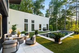 1572 Clifton Ridge, Atlanta, GA 30307 - Photo 21