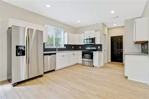 8 Leon St SW, Rome, GA 30165 - Photo 5