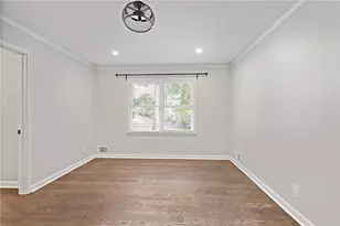 5860 Riverwood Dr, Atlanta, GA 30328 - Photo 25