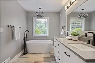 5860 Riverwood Dr, Atlanta, GA 30328 - Photo 21