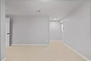 5860 Riverwood Dr, Atlanta, GA 30328 - Photo 35