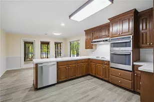 5573 Fallsbrook Trace NW, Acworth, GA 30101 - Photo 13