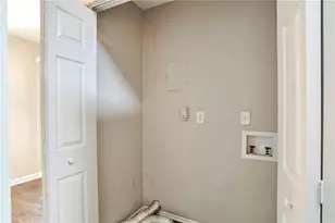 5061 Martins Crossing Rd, Stone Mountain, GA 30088 - Photo 9