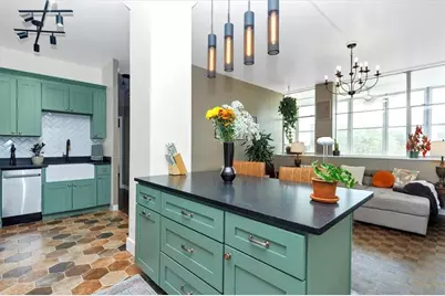 3060 Pharr Court North NW #423, Atlanta, GA 30305 - Photo 1