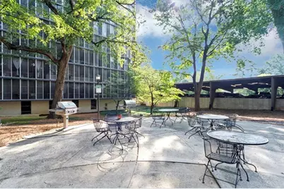 3060 Pharr Court North NW #423, Atlanta, GA 30305 - Photo 31