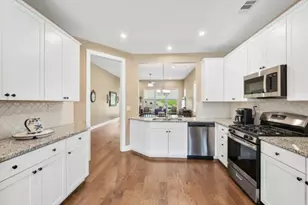 215 Silver Ct, Hoschton, GA 30548 - Photo 13