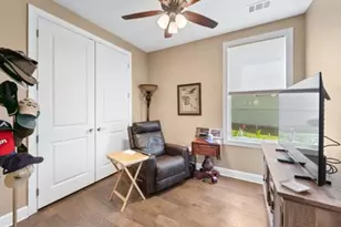 215 Silver Ct, Hoschton, GA 30548 - Photo 27