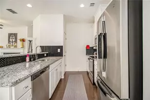 1884 Plainsboro, Lithonia, GA 30058 - Photo 11