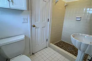 1709 Elizabeth Ct SW, Conyers, GA 30094 - Photo 15