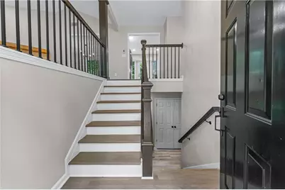 105 Creek View Drive, Hoschton, GA 30548 - Photo 3