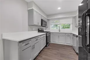 2683 Rockcliff Rd SE, Atlanta, GA 30316 - Photo 3