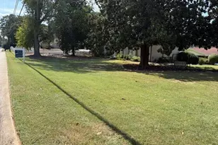 203 Angla Dr SE, Smyrna, GA 30082 - Photo 7