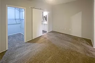 560 Dutch Valley Rd NE, Atlanta, GA 30324 - Photo 5