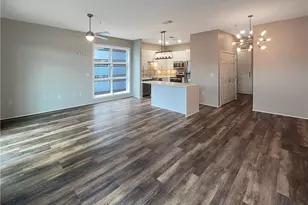 560 Dutch Valley Rd NE, Atlanta, GA 30324 - Photo 3