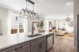 1973 Hollywood Rd NW, Atlanta, GA 30318 - Photo 15