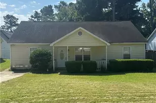 9127 Clubhouse Dr, Riverdale, GA 30274 - Photo 1