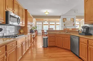 3240 Somerset Ct SE, Conyers, GA 30013 - Photo 9