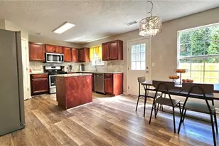 4979 Lily Stem Dr, Auburn, GA 30011 - Photo 13